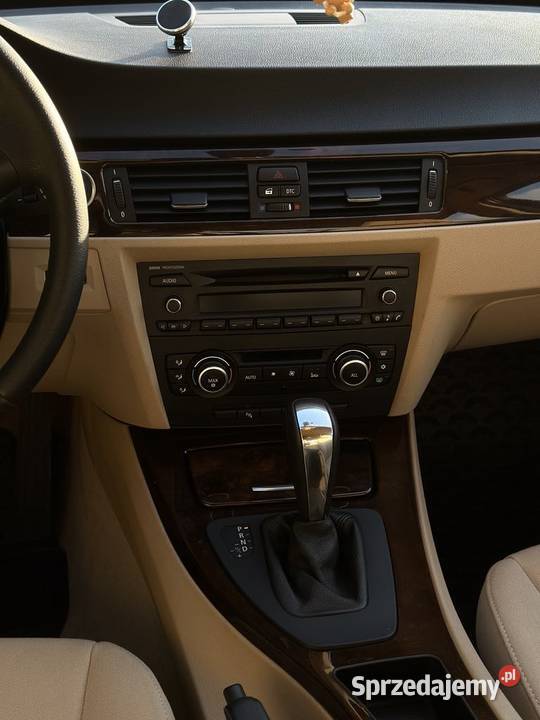 Sprzedam BMW 325i e90 218 xdrive automat