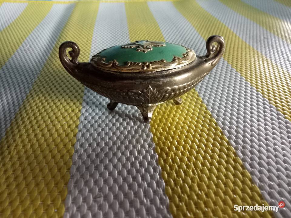 Pudełko sprzedam Borówno