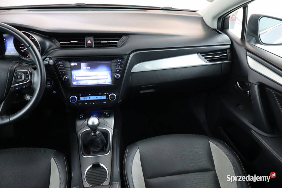 Toyota Avensis 20 D4D bluetooth Avensis śląskie