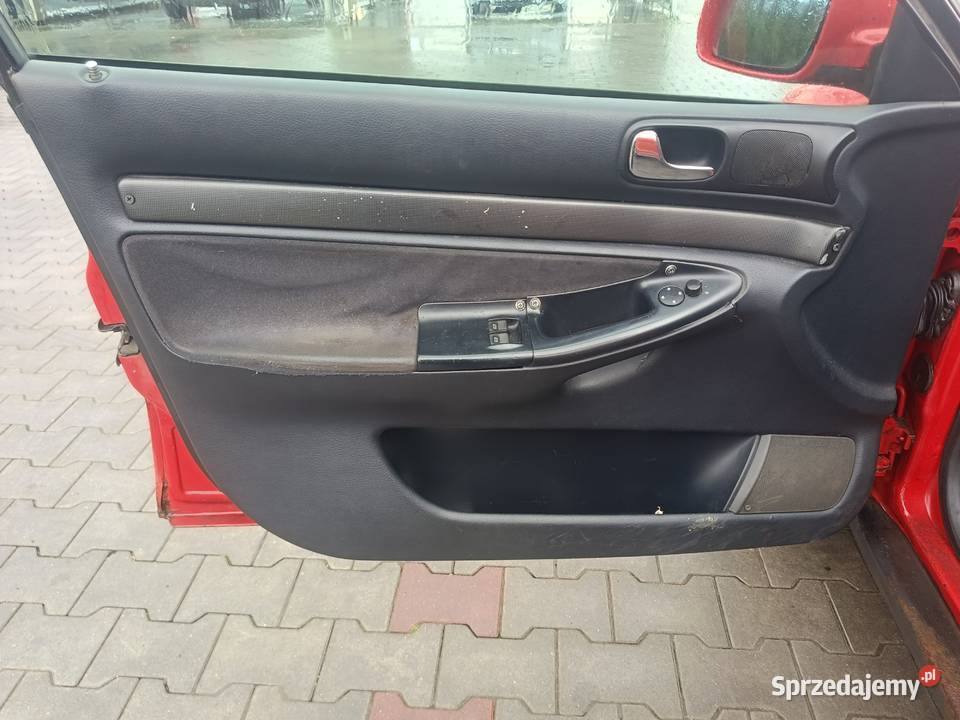 Boczki Tapicerki Audi A4 B5 a46 osobowe Myszków sprzedam