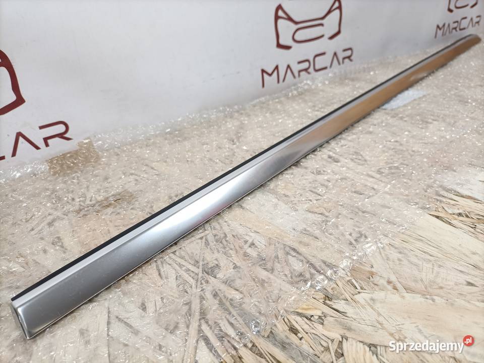 MERCEDES BKLASA W246 LISTWA ZGARNIAJĄCA DRZWI Pleszew