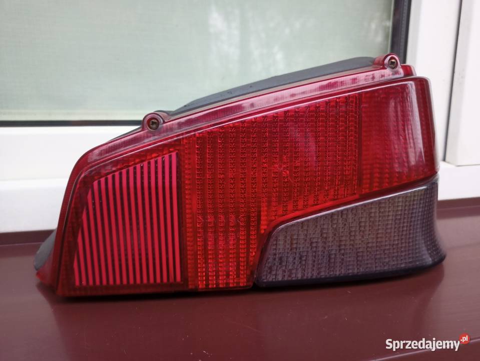Peugeot 106 lampa tył tylna prawa wkład oprawka Sieradz