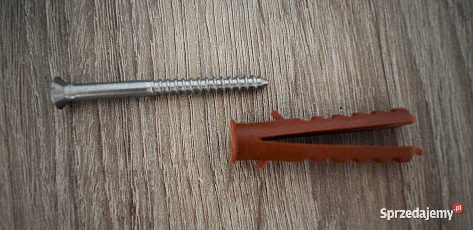 Kołki rozporowe z metalowym wkrętem z lat PRL 32 Chełmno