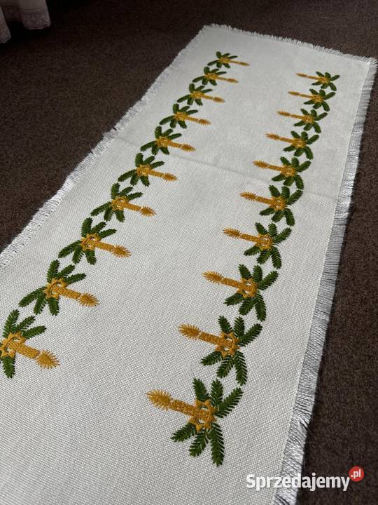 bieżnik ręcznie haftowany motywy Świąteczne śląskie Zabrze