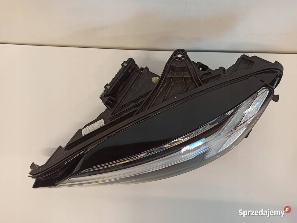 REFLEKTOR v60 lampa full led 32314156 RHD osobowe
