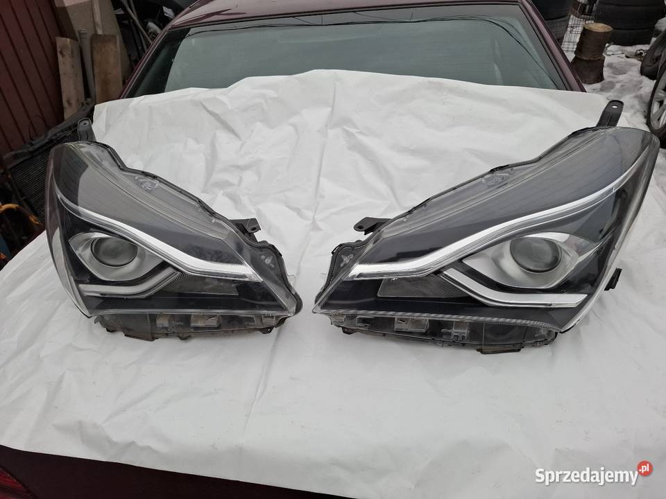 Lampa Prawa Przednia Toyota Yaris 3 Led Prawy osobowe Skawina sprzedam