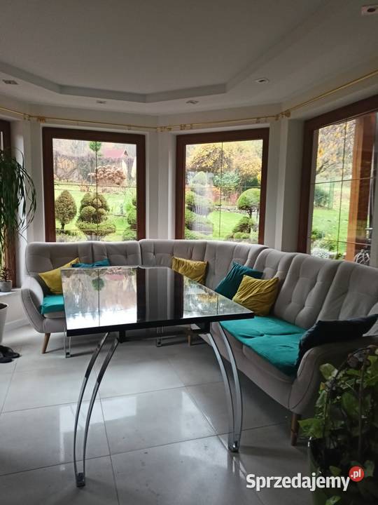 Piękny czarny stół Sieniawa