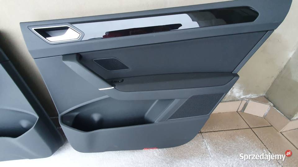 Boczki tapicerka drzwi vw touran Tapicerki samochodowe Puck