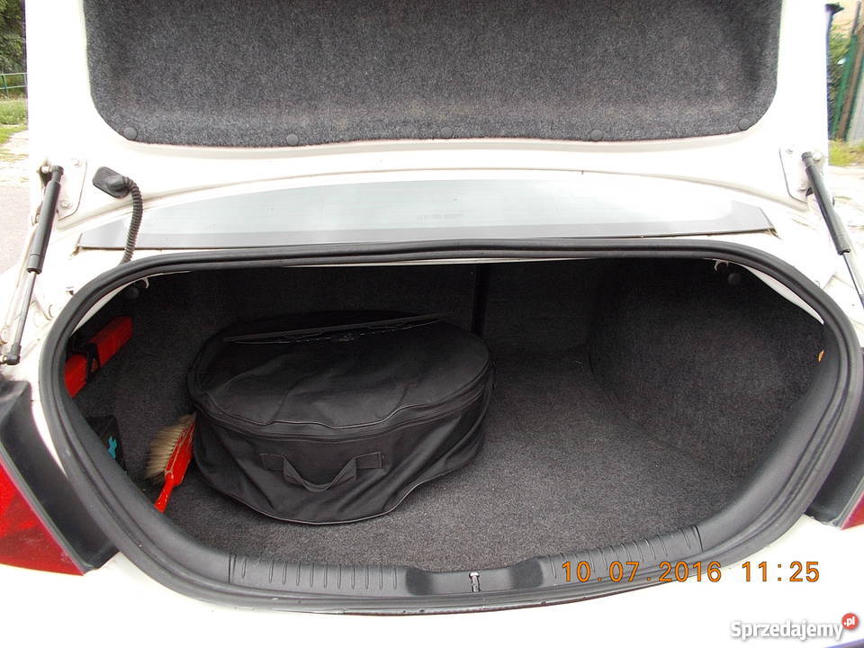 Ford Mondeo MK3 2 lbenzynagaz 146 sedan radio / CD Gdynia sprzedam