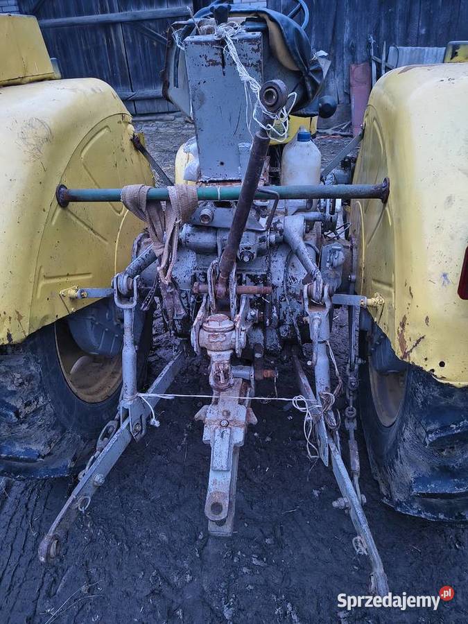 Sprzedam ciągnik c360