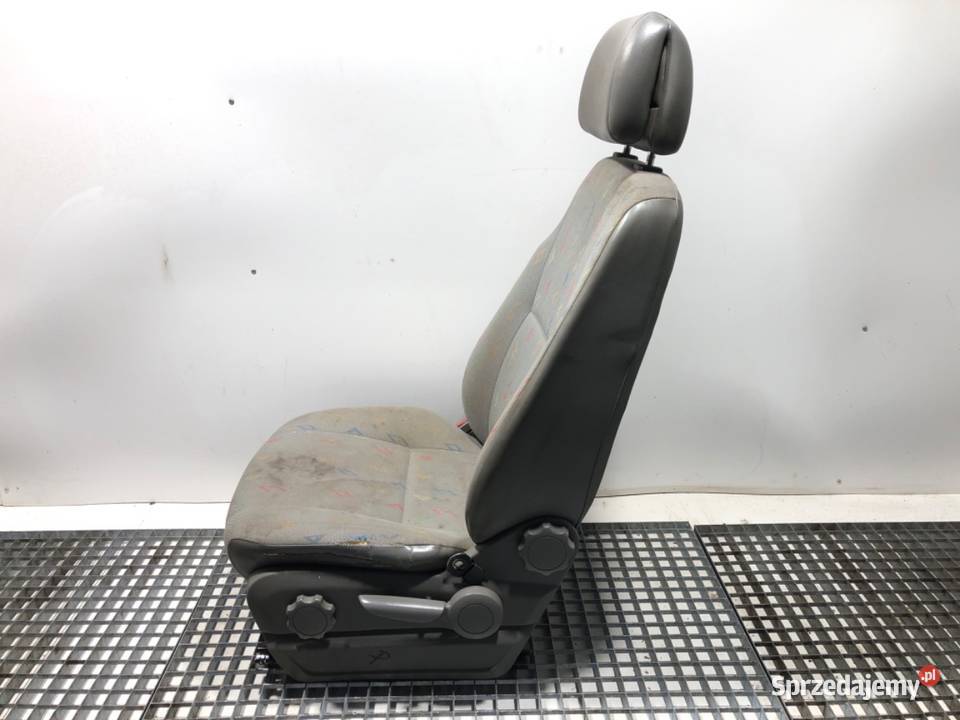 FOTEL LEWY PRZÓD VW CARFTER 30 35 Bus 0616