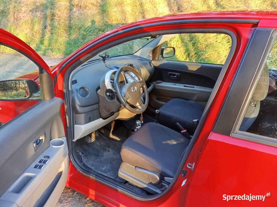 Daihatsu SIRION 10 benzyna benzyna