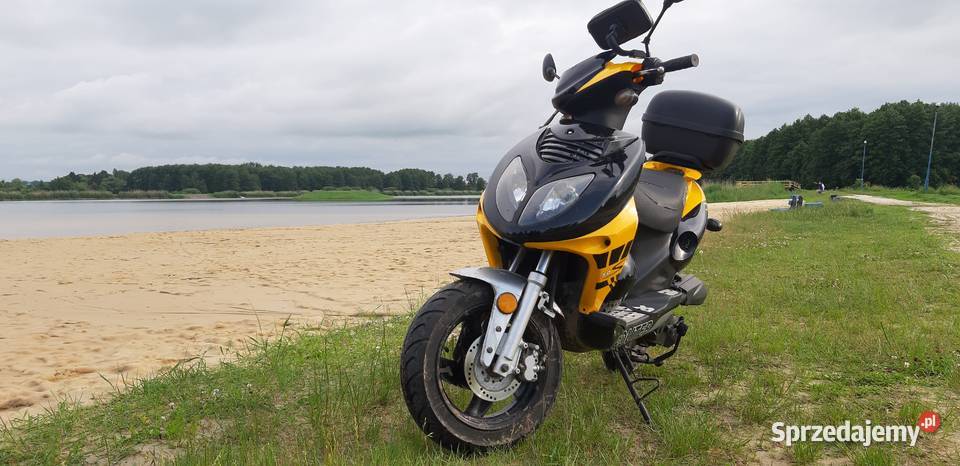 Skuter Router Sport 50s OCPT na kufer pokrowiec