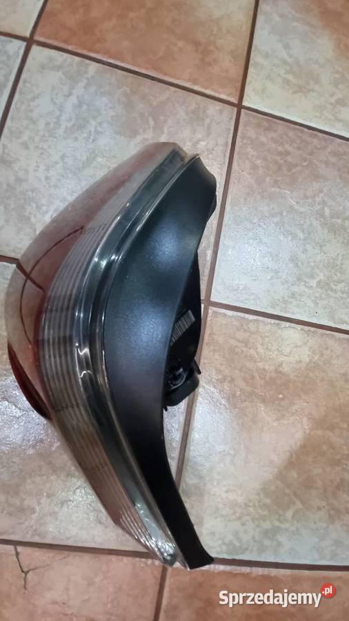 Lampa tylna prawa bmw E60 prawe Kotwasice