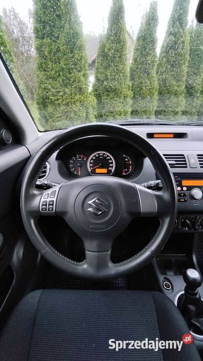 Suzuki Swift 4x4 13 Benzyna Klimatyzacja Grzane