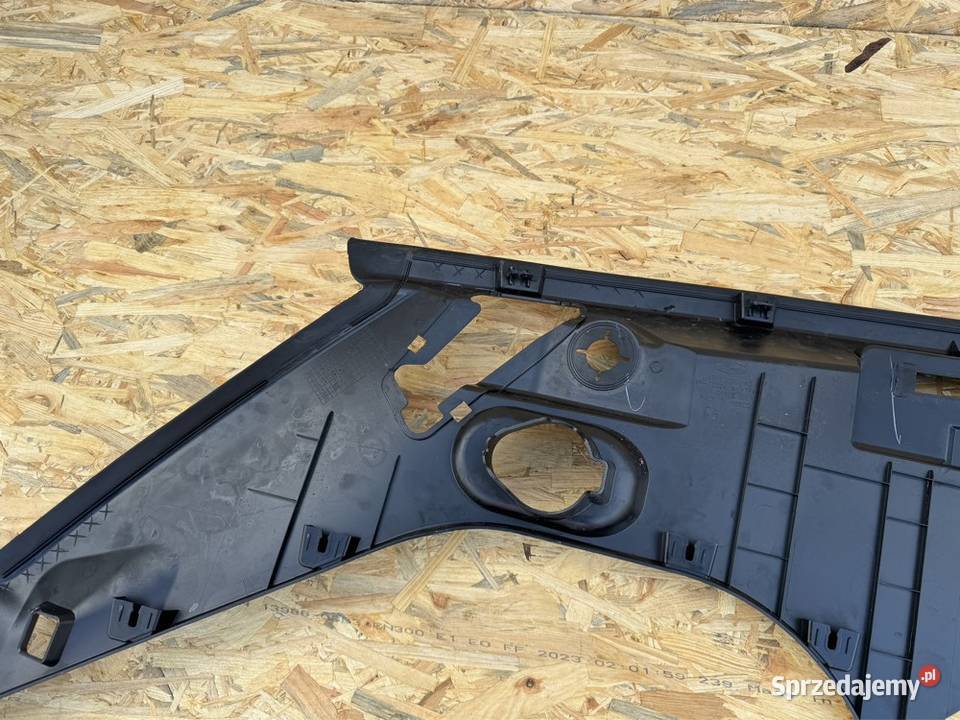 Listwa lewa schowka pod maską mustang Mache