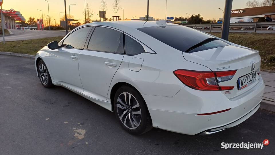 Honda Accord X 20 Hybrid 212 niski przebieg Motoryzacja