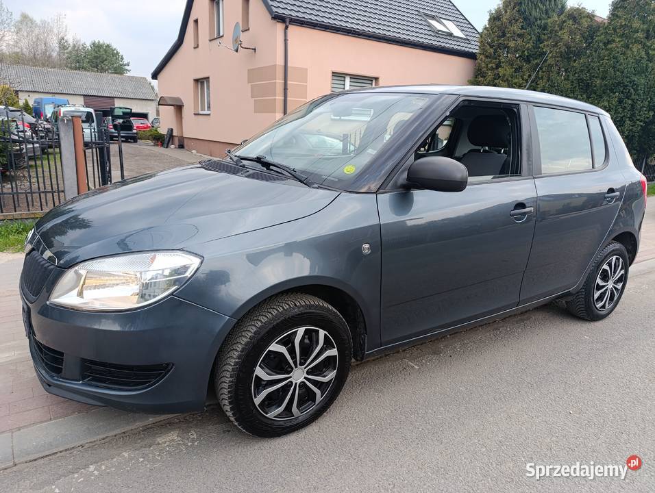 Skoda Fabia 12 benzyna 2015r 1 właściciela z Fabia