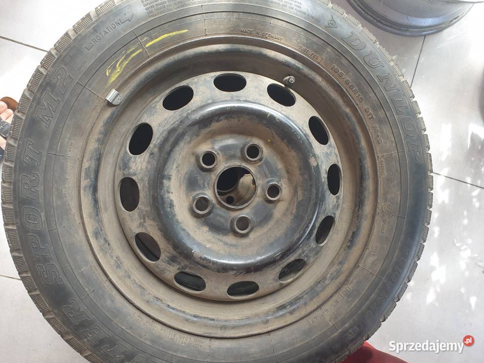 Felga stalowa 15 opona Dunlop 19565R15 zima Dobre Miasto