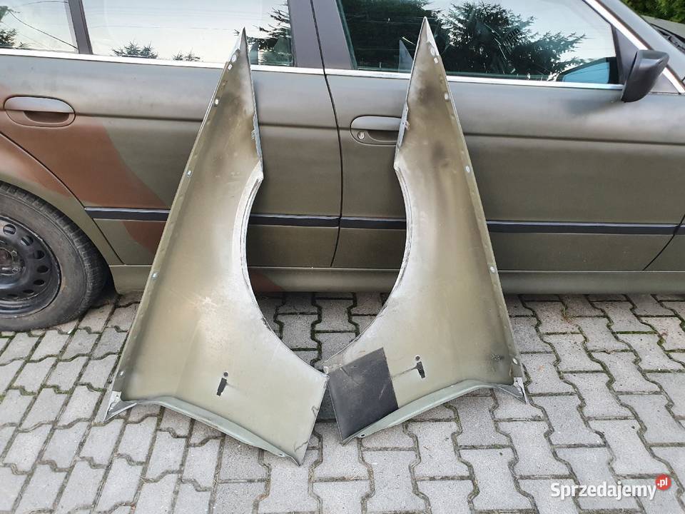 BMW 3 E90 E91 Błotnik Lewy Prawy Przód Skawina