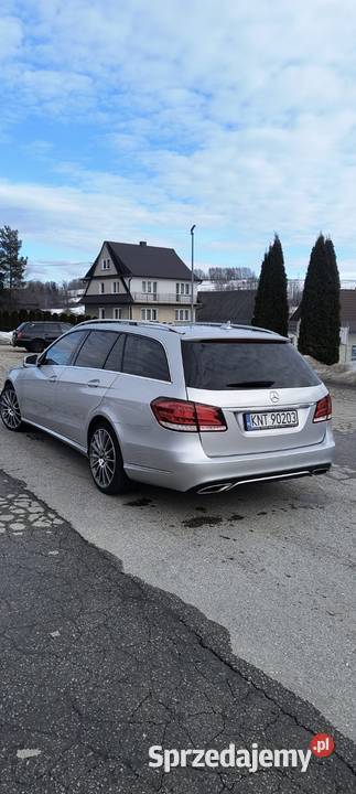 MercedesBenz EKlasa W212 Lift Avantgarde isofix Orawka