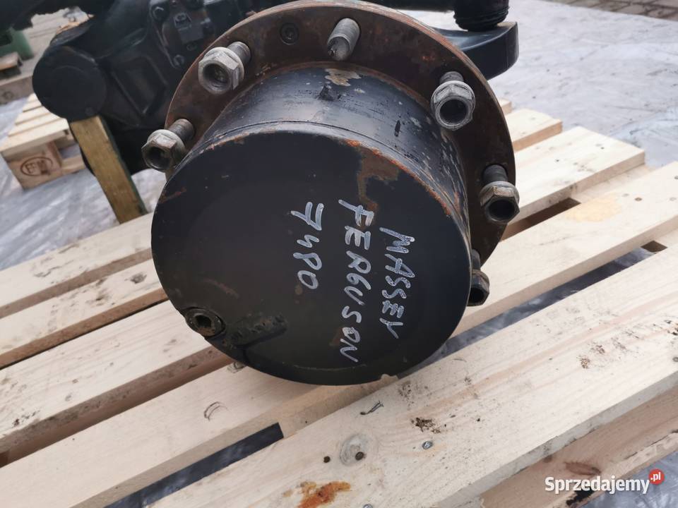 Massey Ferguson VT Zwolnica Zwrotnica lewa Dana Wilkowo