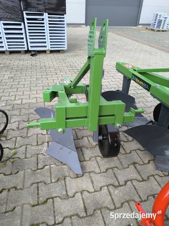 Pług 2 skibowy do mini ciągników KUBOT DEMAROL Zofipole