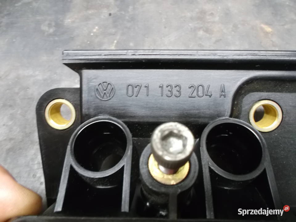 VW GOLF 4 2300 V 5 23 V5 LISTWA KOLEKTOR SSĄCY osobowe Świerzawa