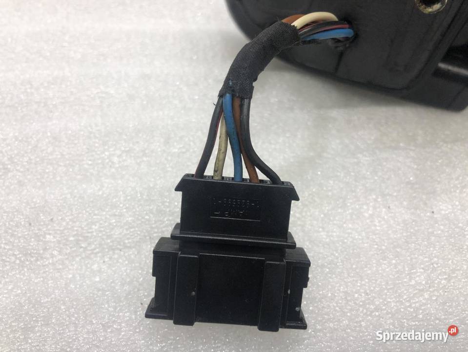 LUSTERKO PRAWE 5 PIN VOLKSWAGEN GOLF III