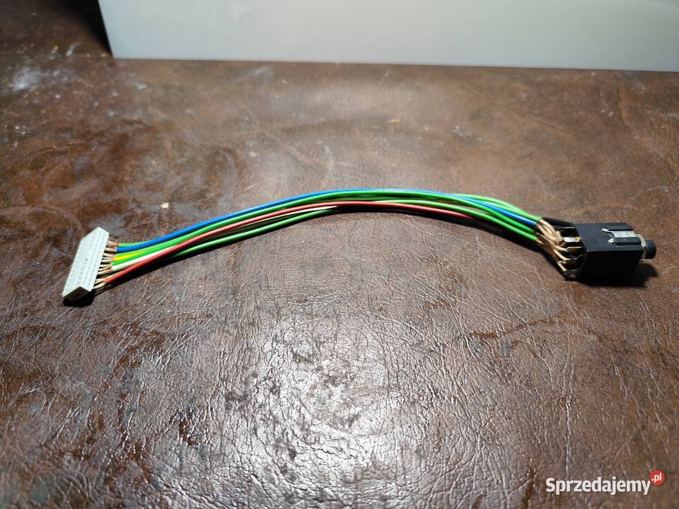 Kpl gniazdo mikrofonowe diora 502 Żurawice sprzedam