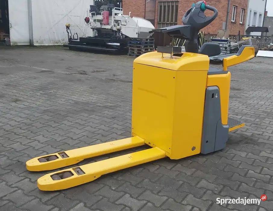 Jungheinrich ERE 225 wózek widłowy paletowy elektryczny Poznań