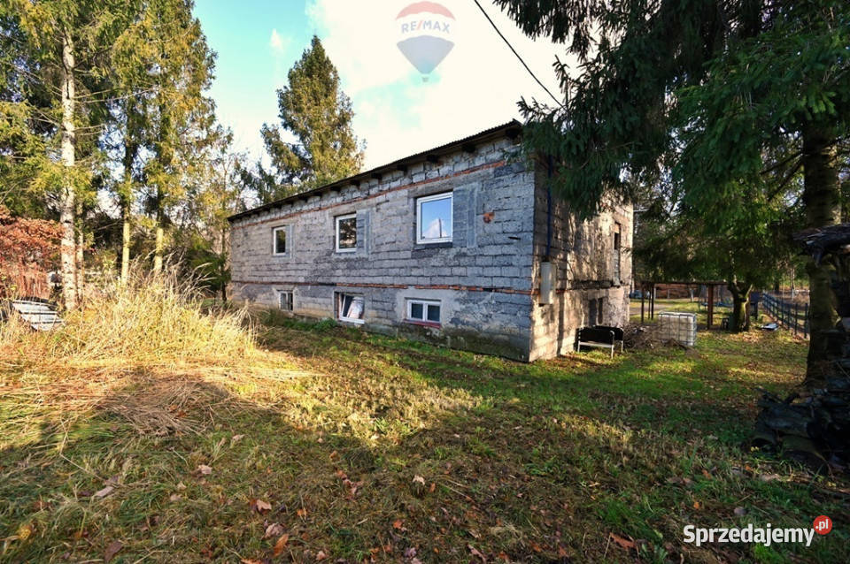 Budynek mieszkalnogospodarczy Ilość pomieszczeń 6 Puńców