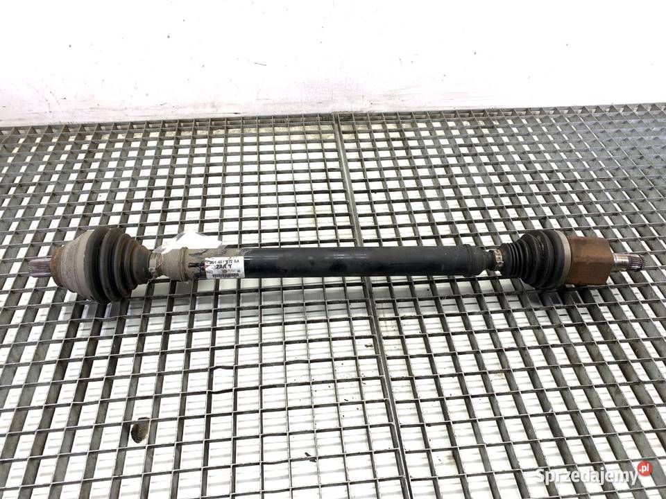 PÓŁOŚ PRAWY PRZÓD VW PASSAT B7 18 170 PRZEGUB