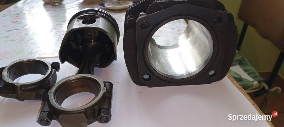 Fiat 126p cylinder tłok kompletny