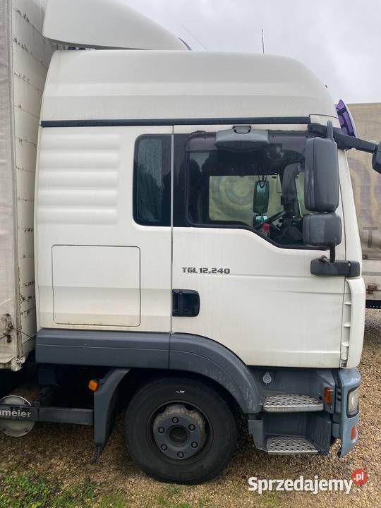 Syndyk sprzeda samochód ciężąrowy MAN 2008 r 1382865km Plandeki