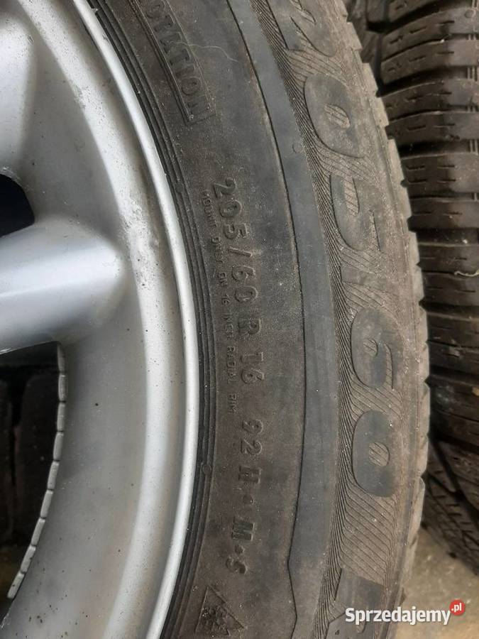 Oryginalne Alufelgi Mercedes 16 5x112 ET37 z Mercedes-Benz OE Ujezna