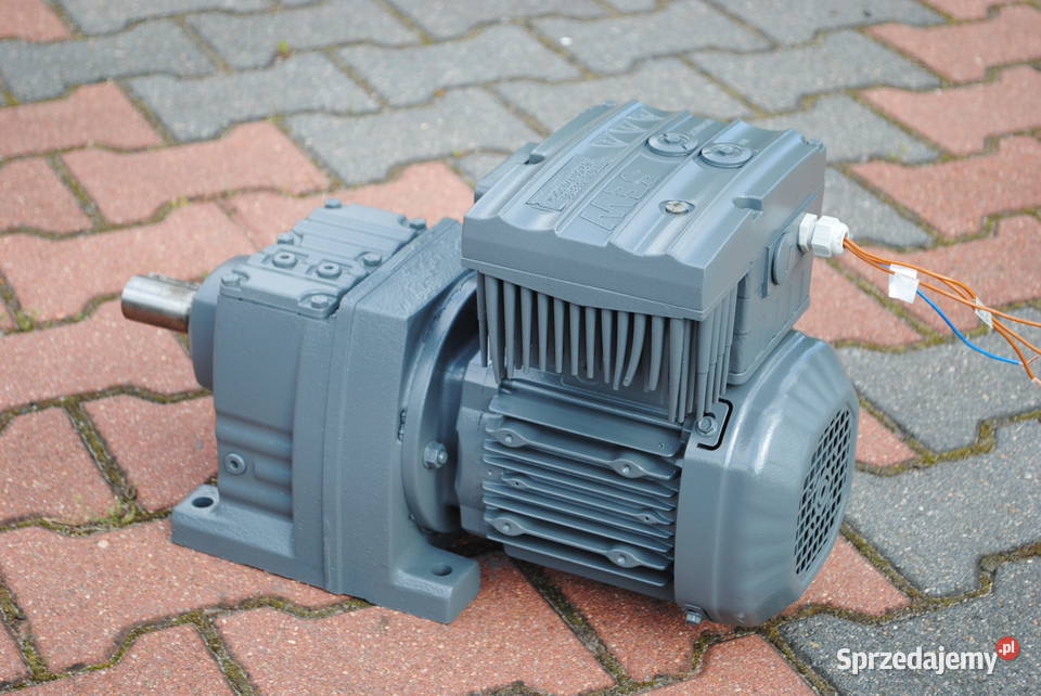 Motoreduktor 015075kw 6533obr FALOWNIK Firmy SEW