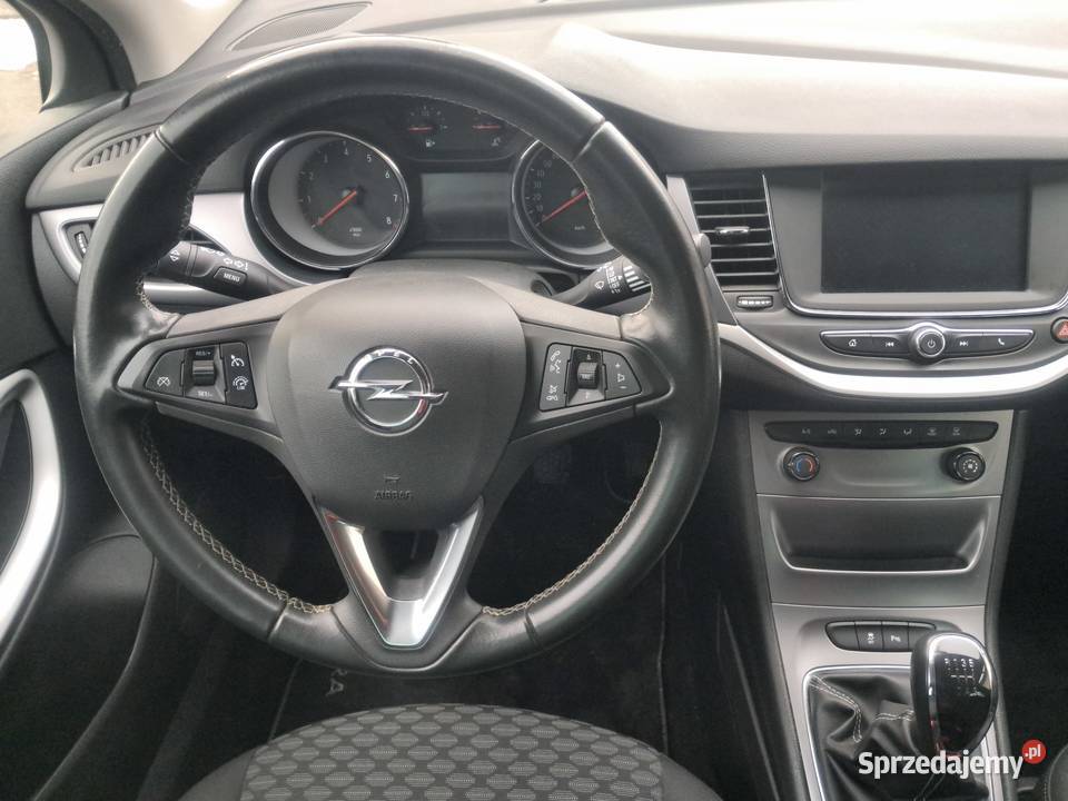 Opel Astra K 2017R Benzyna 14 TURBO 16V 125 Rok produkcji 2017 Iwonicz