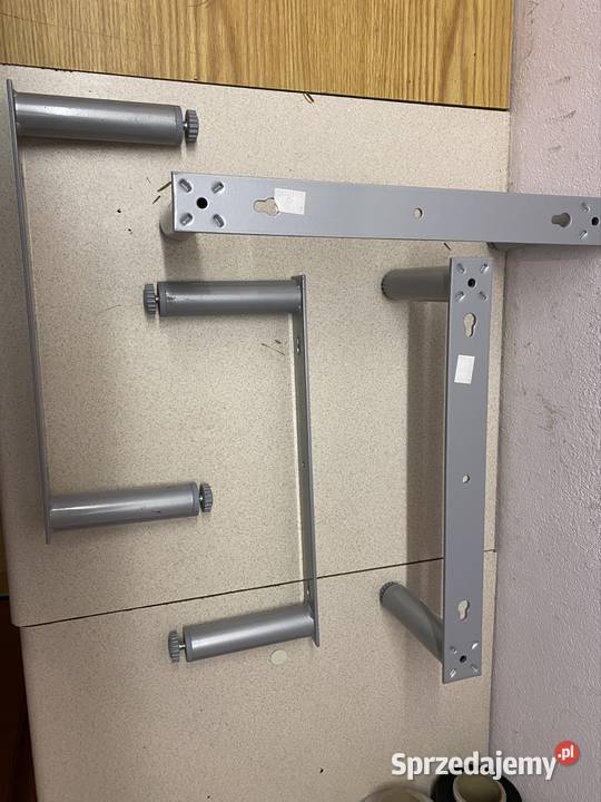 Nóżki do mebli regulowane Rybnik