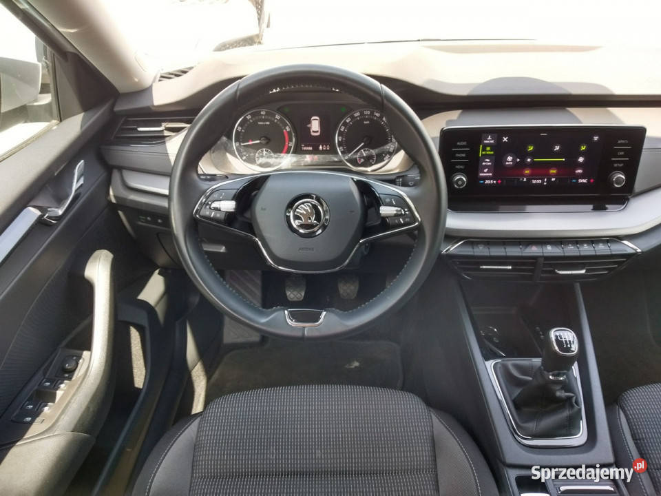 koda Octavia 15 TSI 150 ambition kamera led Tychy