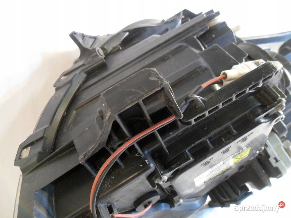 Xenon reflektor prawy TOYOTA AURIS 2008 2009 Rok produkcji 2011 wielkopolskie Nowy Tomyśl sprzedam