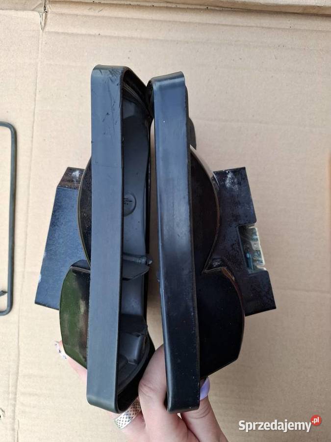 Lampy tył tylne Fiat 126p Maluch FL Strzelce Opolskie