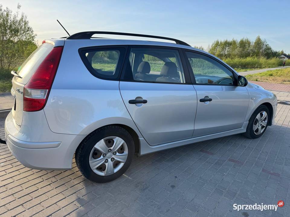Hyundai i30 CW 16 crdi 1wszy wl w hak nieuszkodzony Białystok