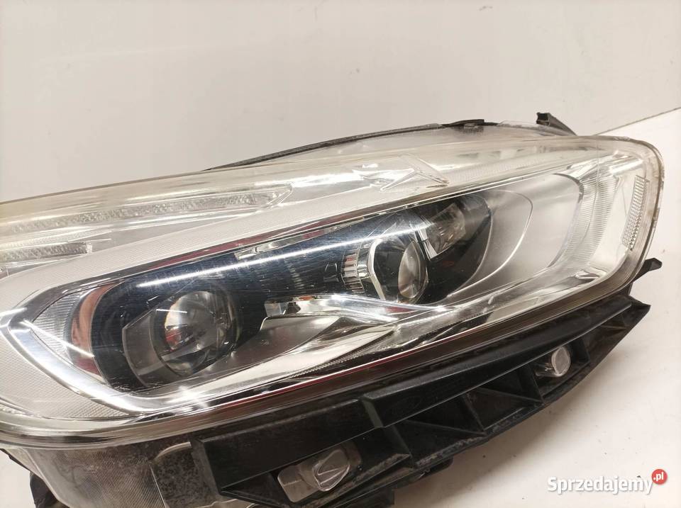 LAMPA PRZÓD PRAWA EUROPA LED LEKKO USZKODZONA świętokrzyskie