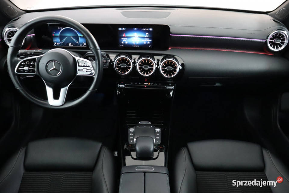 Mercedes CLA 180 d skórzana tapicerka CLA sprzedam
