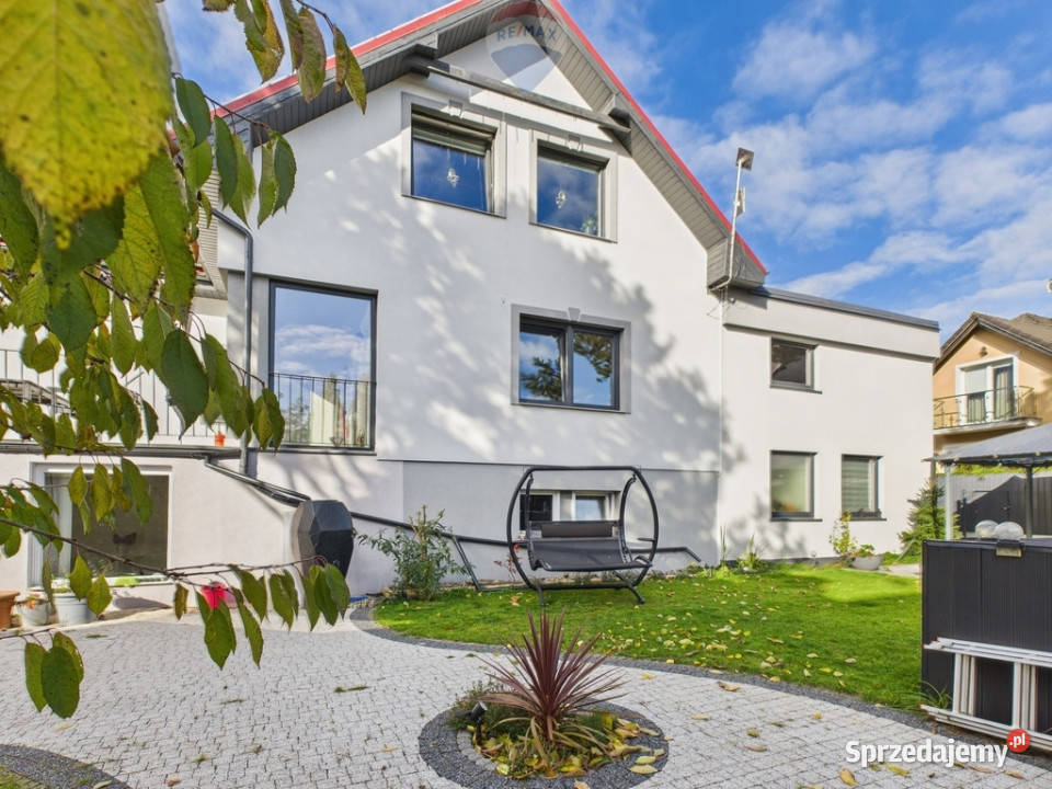 Duży Dom wolnostojący w Chwaszczynie taras Chwaszczyno