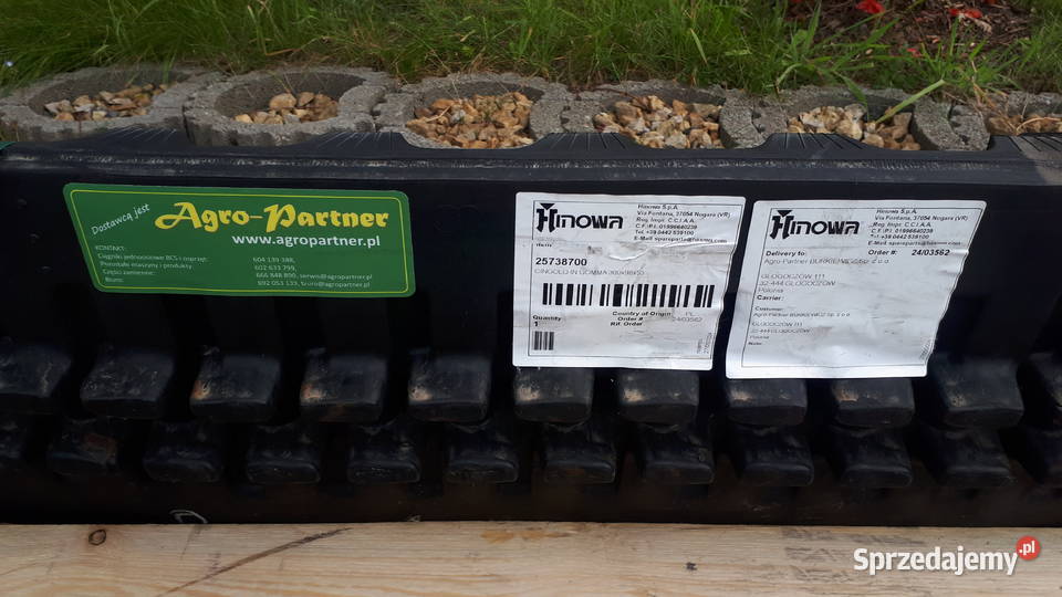 Gąsienica gumowa 300x98x55 BRIDGESTONE Hinowa Głogoczów