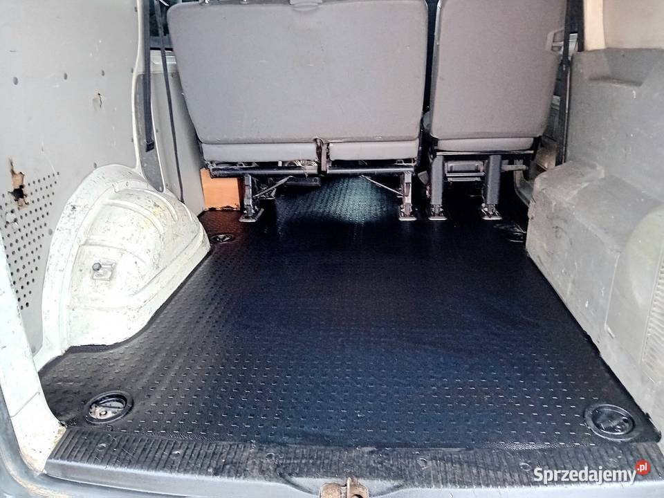 Volkswagen Transporter T5 19 TDI 105 6 osobowy Raciąż