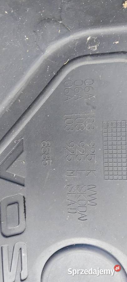 Osłona pokrywa silnika Skoda 1820V 06A103925 Motoryzacja sprzedam