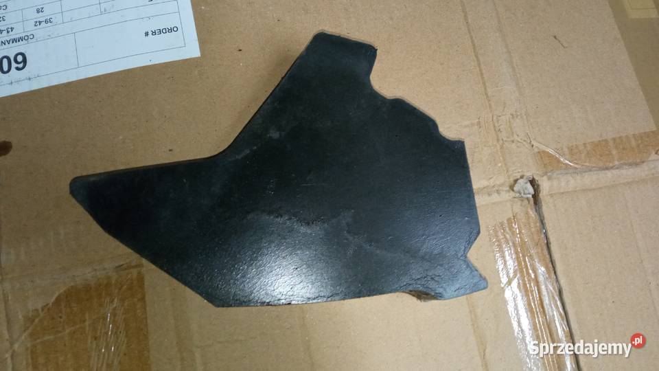 WYGŁUSZENIE PIANKA BŁOTNIKA LEWA SKODA KAROQ